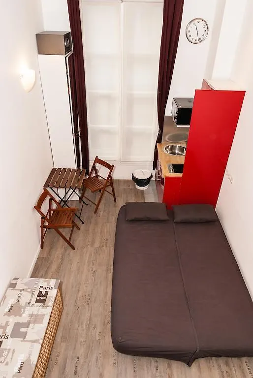 Studio Petit Pompidou Paris