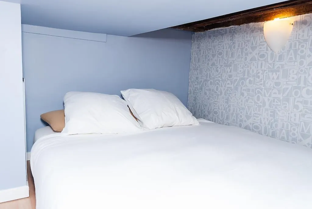 Apartment Studio Petit Pompidou Paris