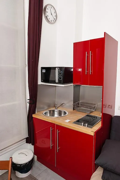 Studio Petit Pompidou Paris Apartment
