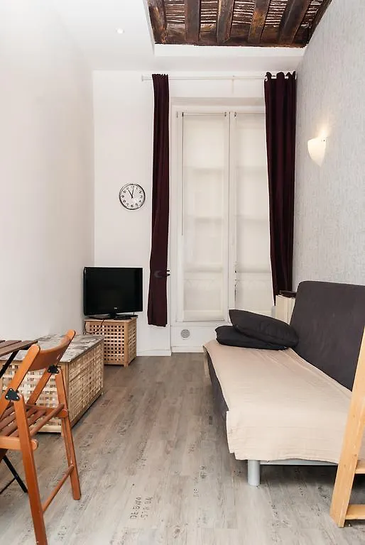 Apartment Studio Petit Pompidou Paris