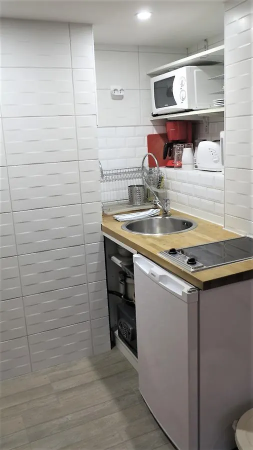 Studio Petit Pompidou Paris Apartment