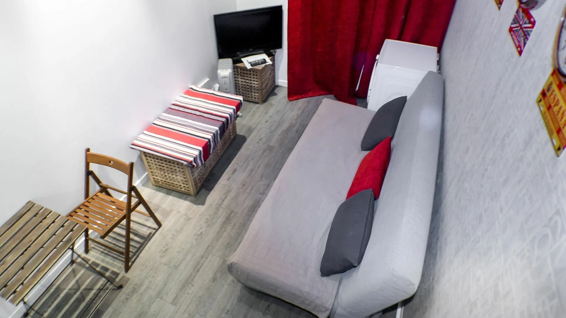 Studio Petit Pompidou Paris
