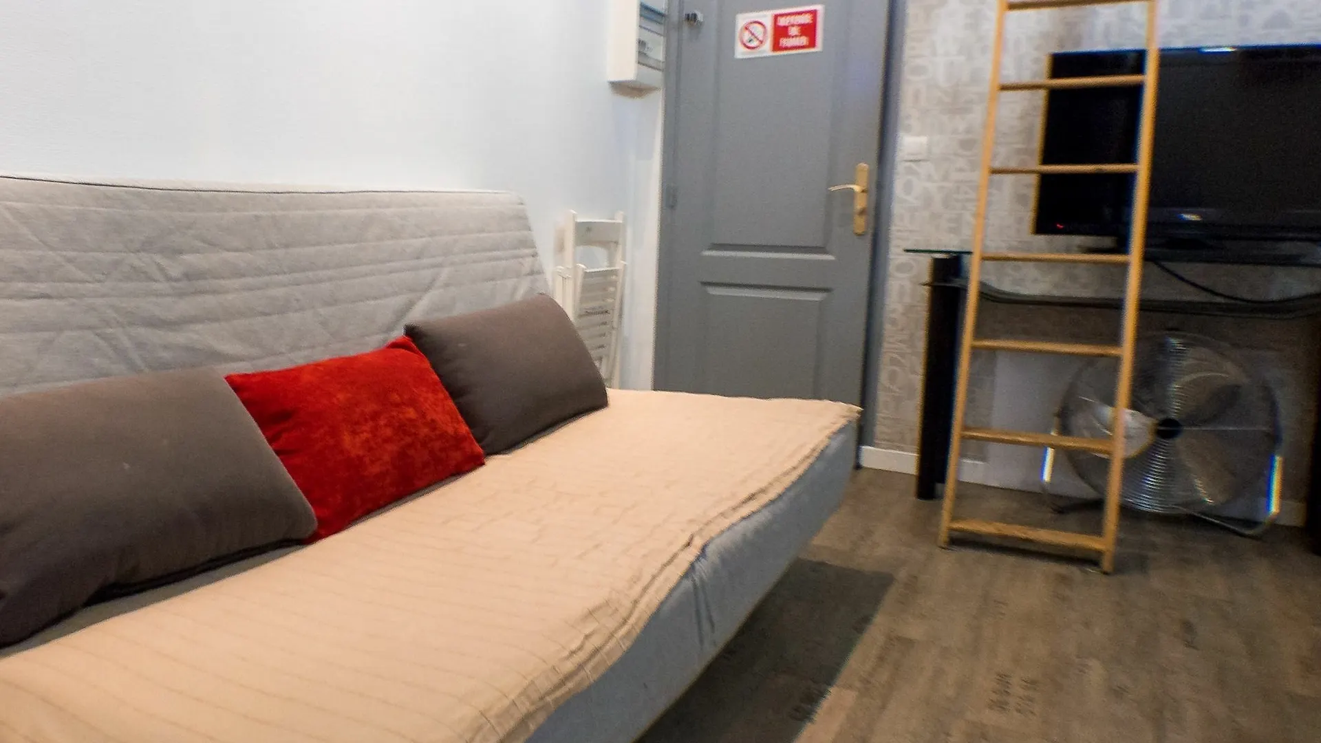 Studio Petit Pompidou Paris 0*,