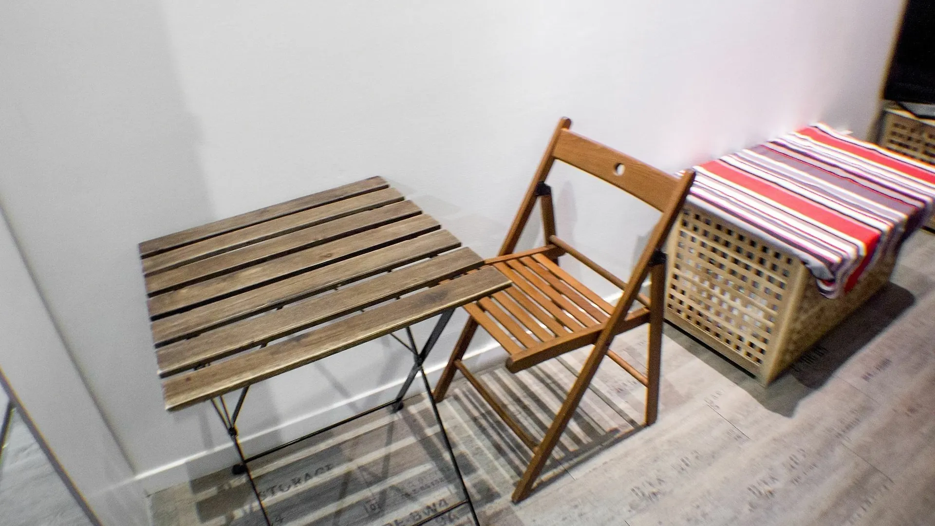 Studio Petit Pompidou Paris 0*,  France
